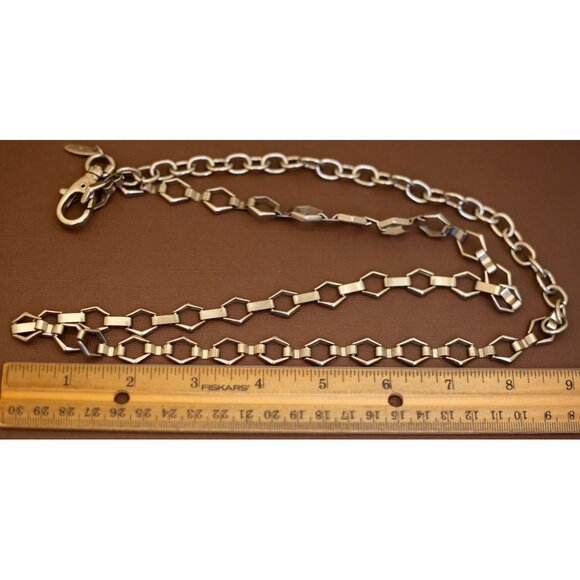 36 inch, Vintage Geometric Links Gold Tone Chain Necklace - U29 - Picture 3 of 3